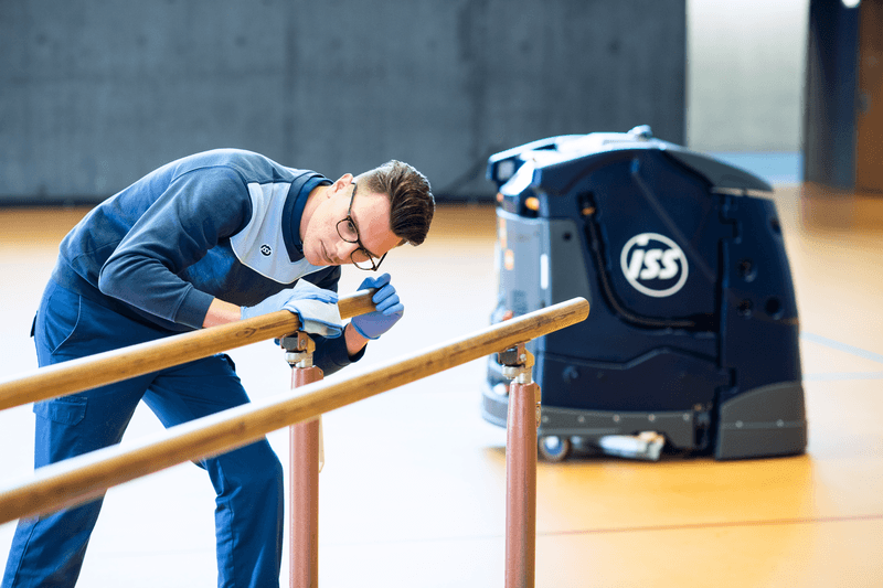 CH_2019_Cleaning_Cobot__6223 HR