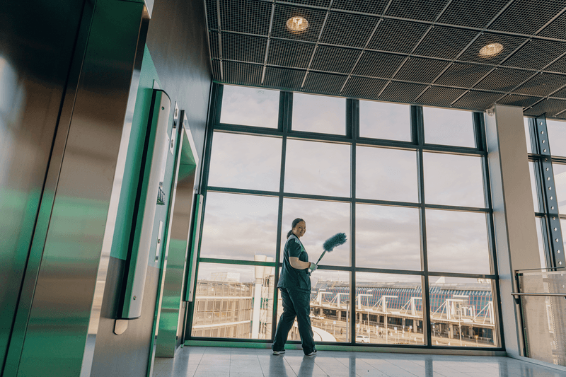 FI_2019_Helsinki-Vantaa_Cleaning_04