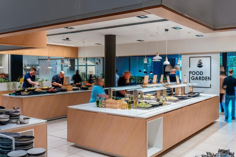 FI_2025_Front lunch 06